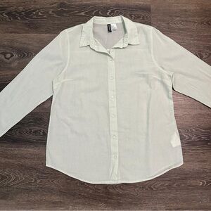 H&M Women's Light Green Button Down Shirt